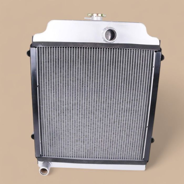 Massey Tractor Radiator 1695721M2 1695721M1 1685721M2 Compatible for Massey Ferguson 375 383 390 393 398 399