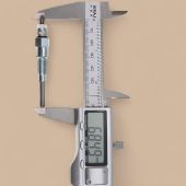 Kubota 3Pcs Glow Plugs 16281-65510 Compatible for Kubota Engine D905 D1005 D1105 D1305